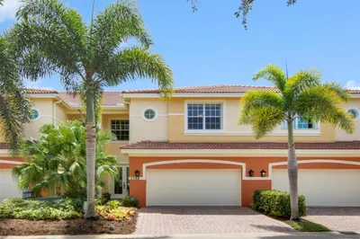 2358 SW Island Creek Trl 1