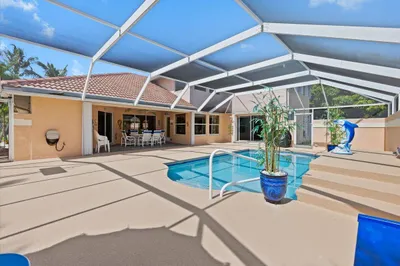 2001 Cypress Avenue 1