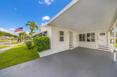 5298 NW 4th Ter #5298 1