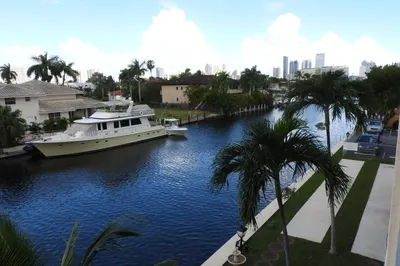 2935 NE 163rd Street #3m 1