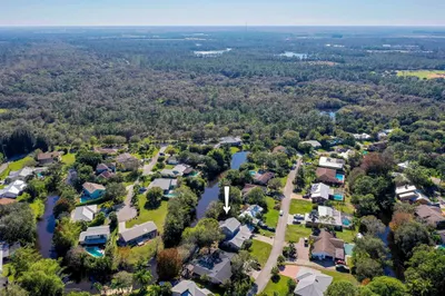 466 SE Cardinal Trail 1