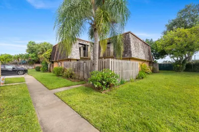 114 Lake Arbor Drive 1