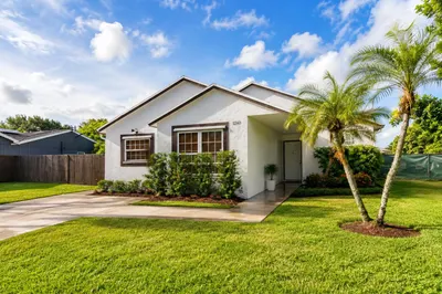 1240 Grandview Circle 1