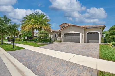 8965 Watercrest Circle E 1