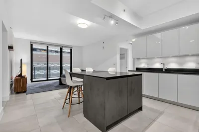 1010 Brickell Avenue #1607 1