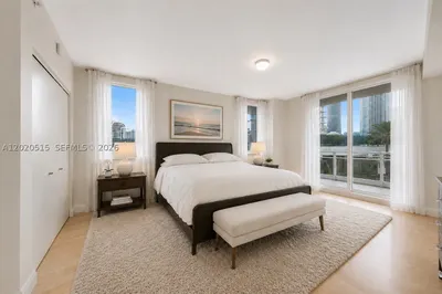 901 Brickell Key Blvd #609 1