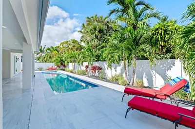 1270 Singer Drive 1