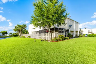 1608 Shaker Circle 1