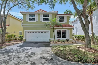 837 Garnet Cir 1