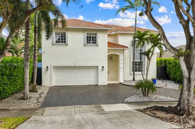 9067 NW 169th St 1