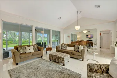 2018 NW Laurel Oak Lane 1