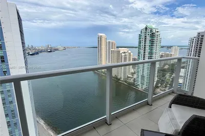 300 S Biscayne Blvd #T-3212 1