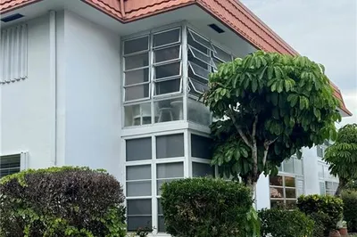 2600 SE Ocean Boulevard #P12 1