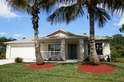1383 SE Coral Reef Street 1