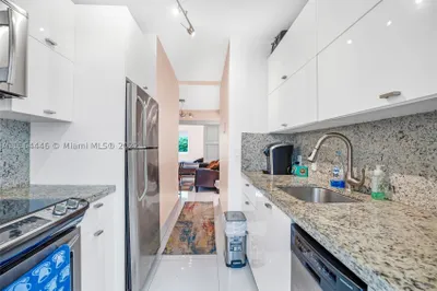 1135 Euclid Ave #101 1
