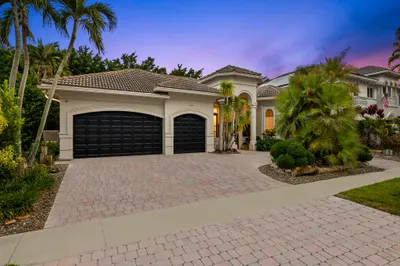 10800 Blue Palm Street 1