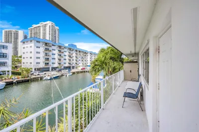 3721 NE 170th St #2 1