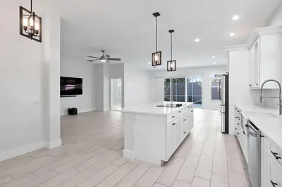168 S Hampton Drive 1