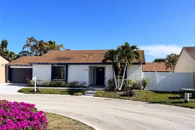 9554 Biscayne Park Ct #9554 1