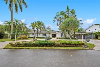 9838 SW 94th Ter 1