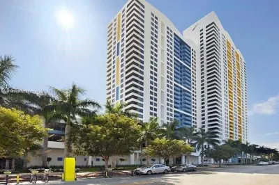 1330 West Ave #2103 1