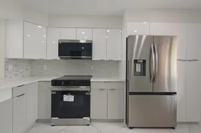 EuroDesign White&Gray Lacquered Cabinets
