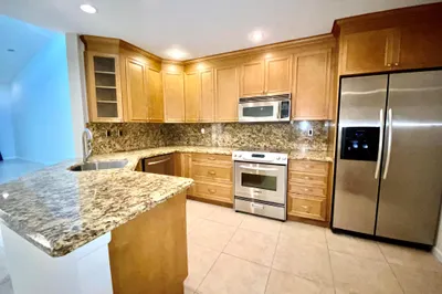 6447 Parkview Drive 1
