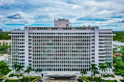 700 Biltmore Way #1017 1