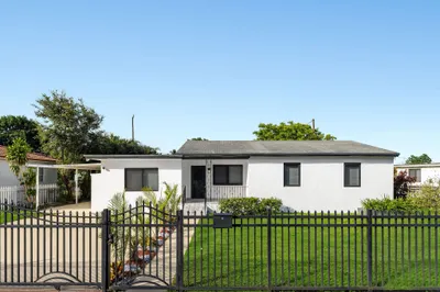 9001 NW 32nd Ct Road 1