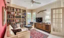 91 Fairview W Photo
