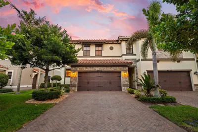 8442 Lake Majesty Ln 1