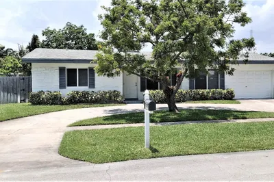 2145 NE 4th Court 1