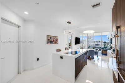 851 NE 1st Ave #1408 1