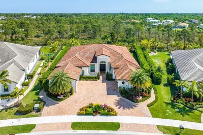 19807 SE Gallberry Dr.