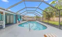 925 SE Brookedge Ave Photo