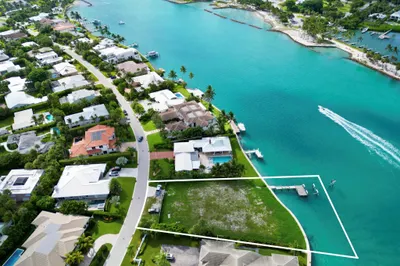 88 Lighthouse Drive