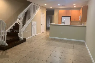 3102 NW 24th Way #18 1
