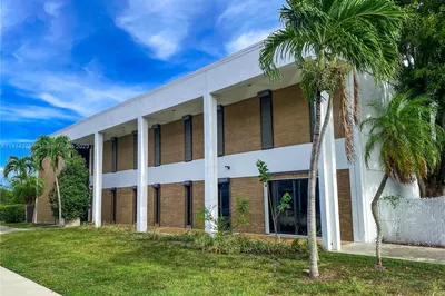 9500 SW 180th St 1