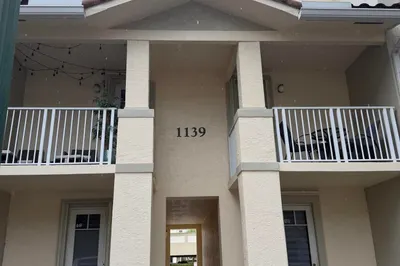 1139 TOWN CENTER Drive #25 1