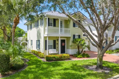 1036 W Heritage Club Circle 1