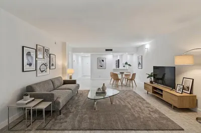 5220 Las Verdes Circle #317 1