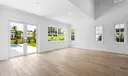 1423 E Barlow Court E Photo