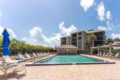 2571 NE Ocean Boulevard #104 1