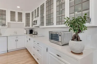 235 Sunrise Avenue #3107 1