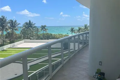 9601 Collins Ave #403 1
