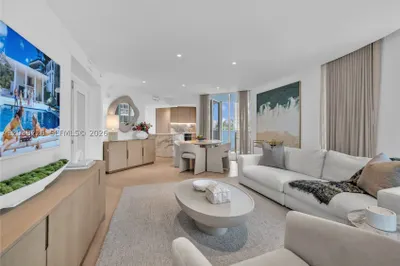 9201 Collins Ave (Remodel & Furniture) #422 1