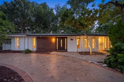 19860 NE 24th Ct 1