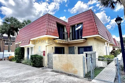 4240 NW 114th Ter #40 1