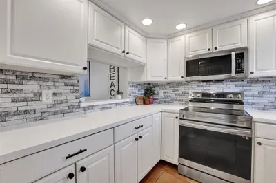 6570 Royal Palm Boulevard #210j 1