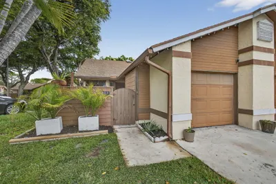 3807 Collinwood Lane 1